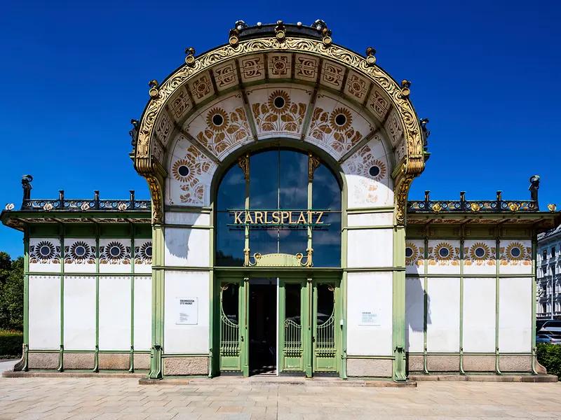 I due padiglioni della Stadtbahn di Otto Wagner a Karlsplatz